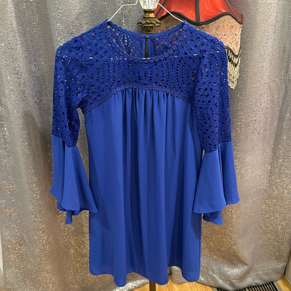 Gorgeous blue Lilly Pulitzer mini dress S=2 - fits a S 4 as well.